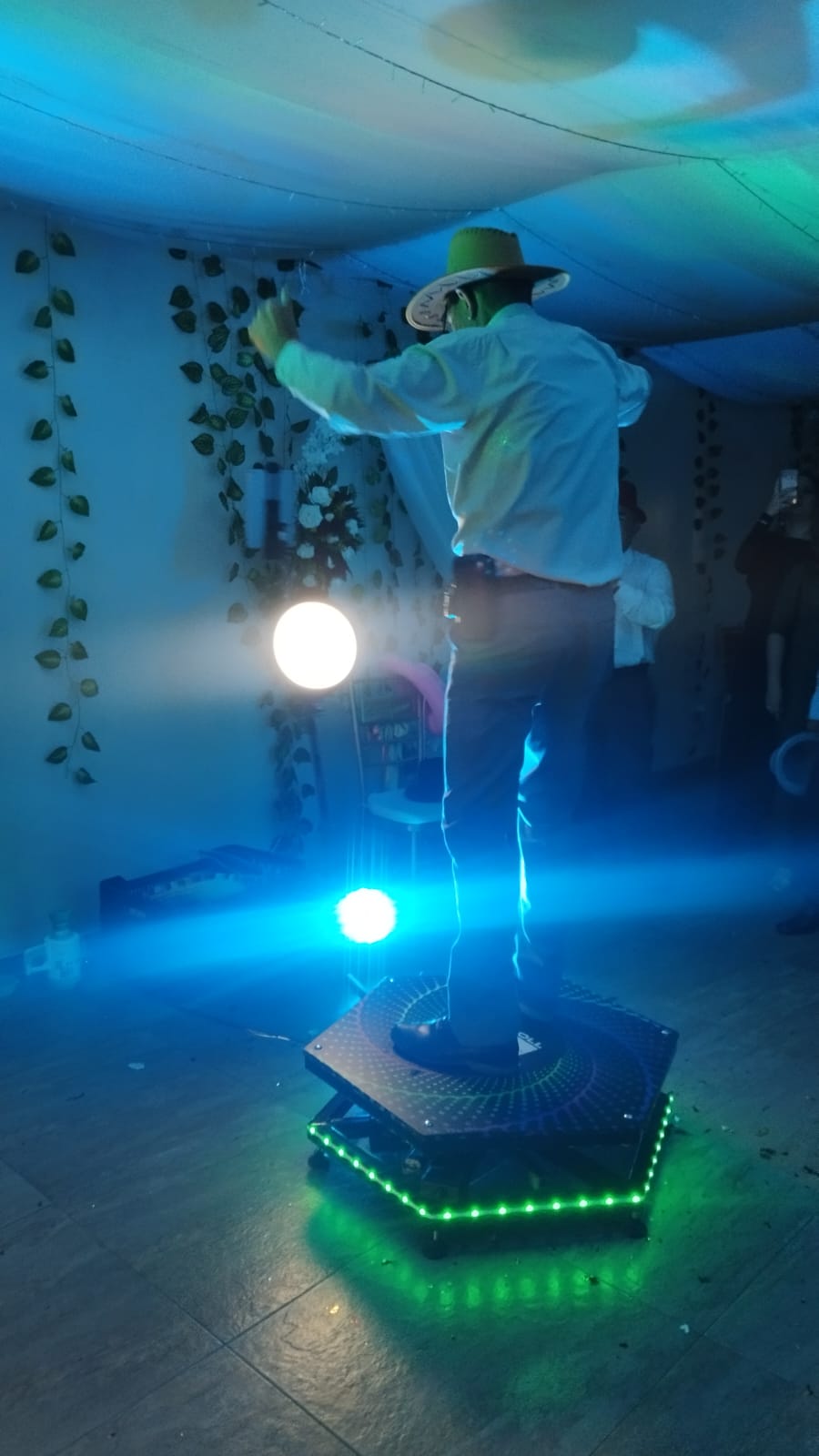 Alquiler de Plataforma 360° Alquiler de Plataforma 360° Bogota